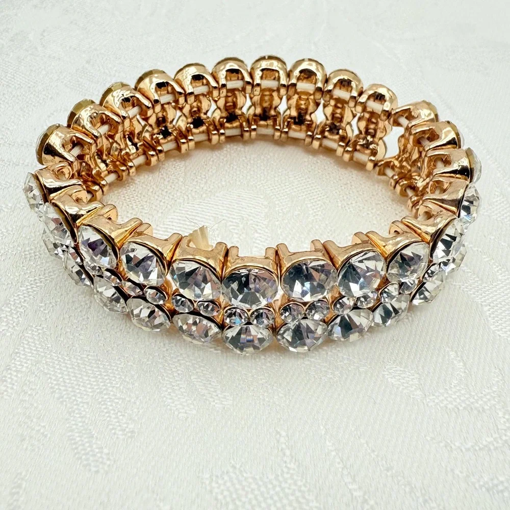 Vintage Gold Tone Bezel Set Clear Crystal Rhinestone Stretch Bracelet